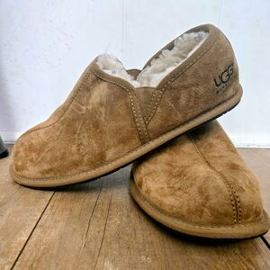 UGG Men's Scoff Romeo Chestnut Suede Slip-On Shearling Slippers